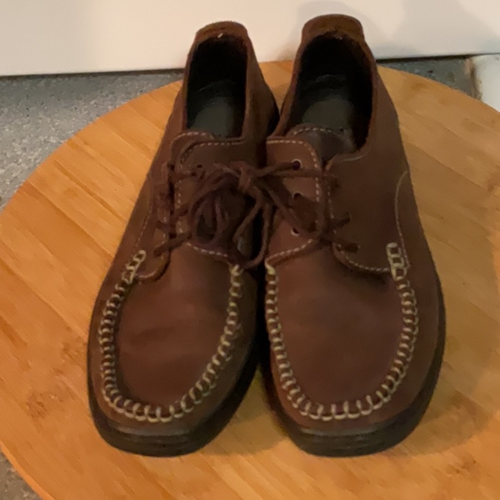 Gently used boys, leather hush puppy shoes, size 6 1/2 medium